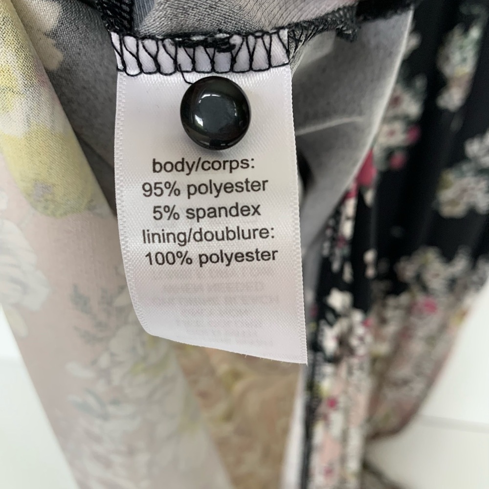 NWOT Floral Maxi Dress - Picture 13 of 16